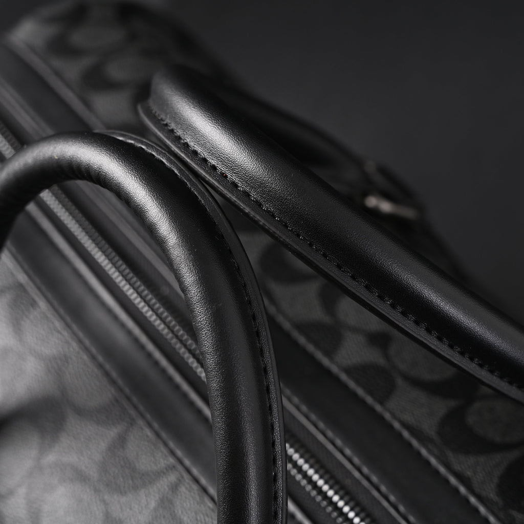 Louis Vuitton Keepall Bandoulière 50 – Damier Graphite Canvas Travel Bag - Grey/Black Checkered Pattern